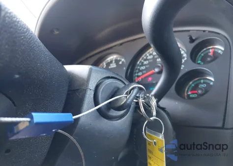 2011 Chevrolet Tahoe Ls из США, поврежденный, VIN 1GNSCAE00BR132339